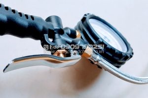 Dong-ho-bom-lop-xe-JTC-4058