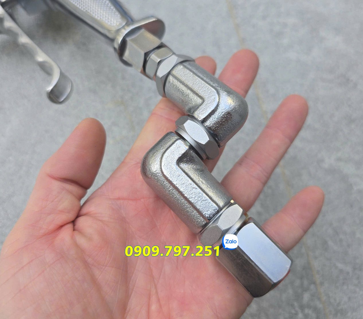 Khớp nối lắc léo cho súng bơm mỡ bò Jolong G3002 Đài Loan