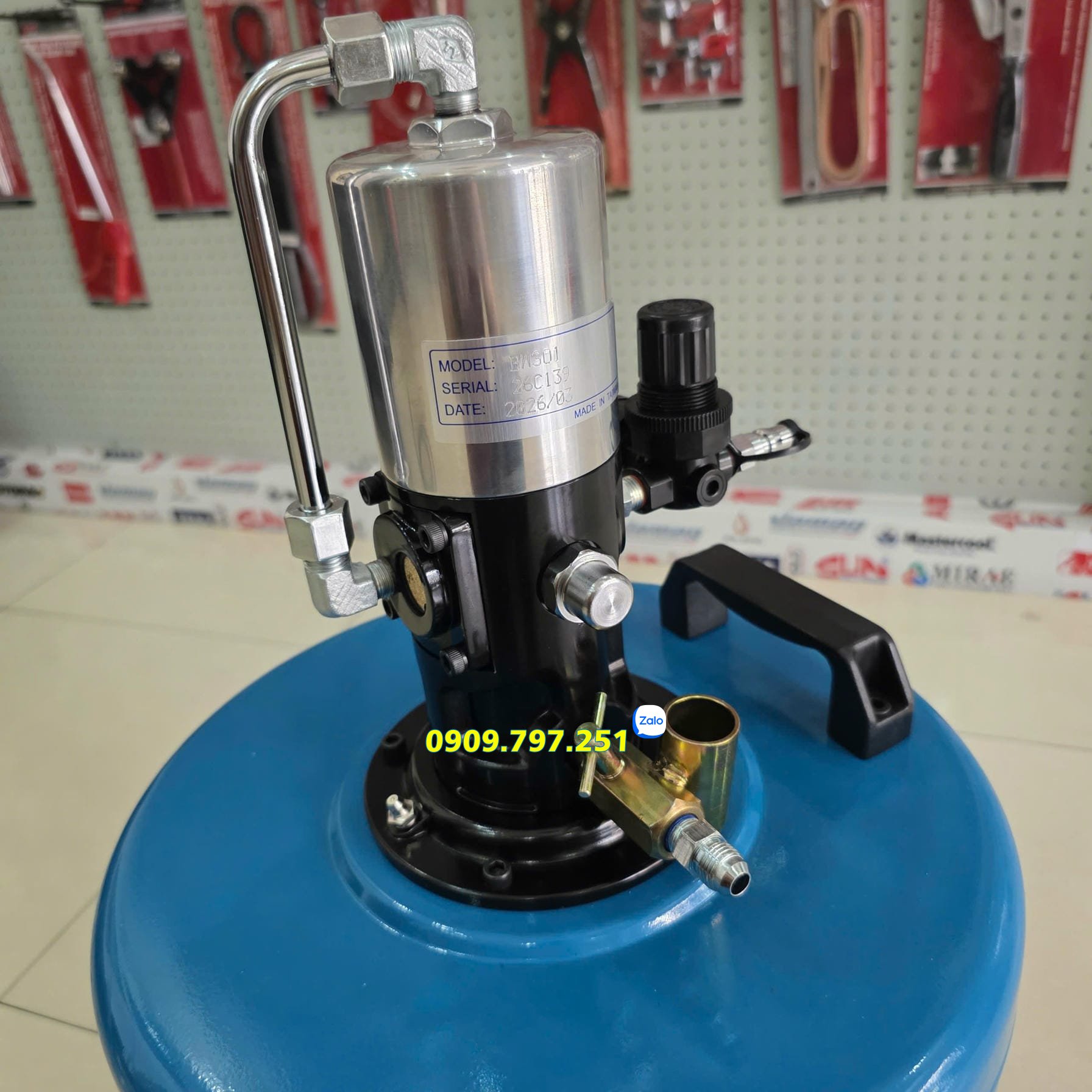 Máy bơm mỡ khí nén Jolong BW301