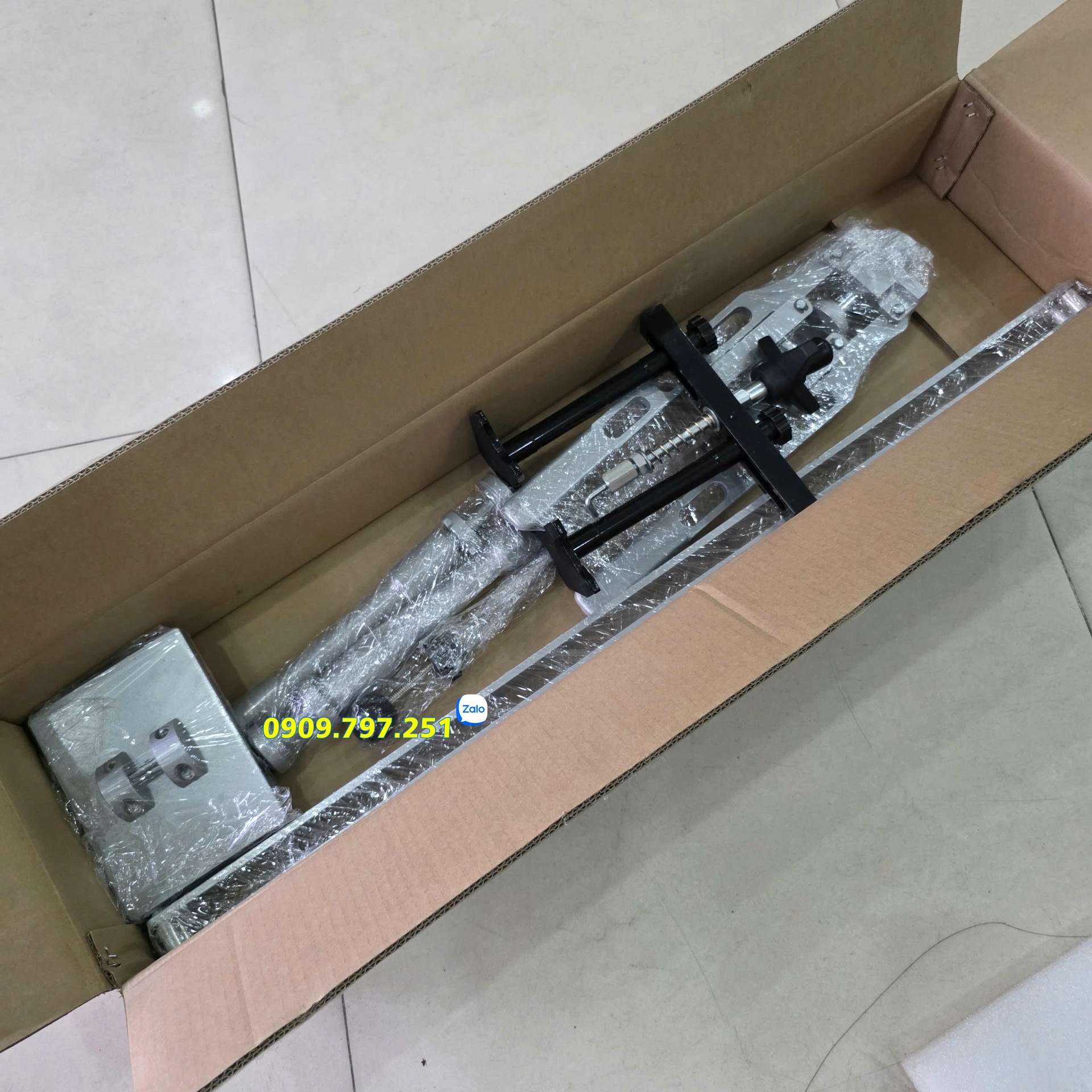 Máy hàn rút sửa chữa thân vỏ nhôm xe ô tô Solary AL7E Máy hàn rút sửa chữa thân vỏ nhôm xe ô tô Solary AL7E