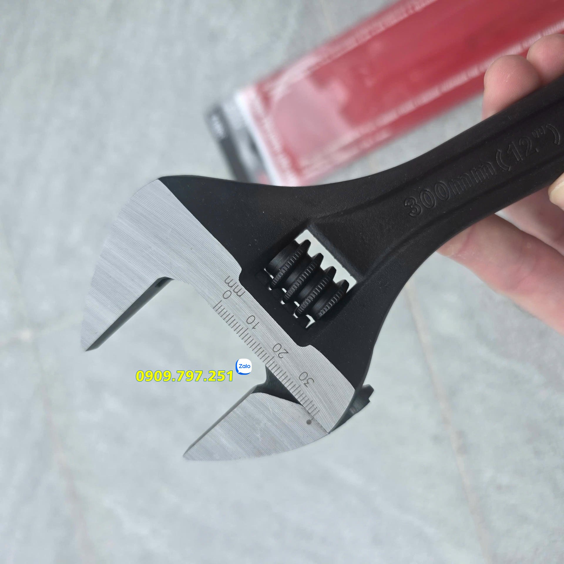 Mỏ lết 12 inch (300mm) JTC 350812 Đài Loan Mỏ lết 12 inch (300mm) JTC 350812 Đài Loan