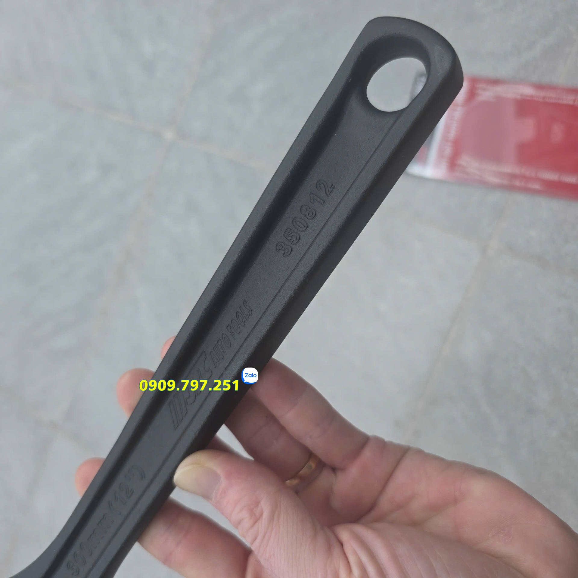 Mỏ lết 12 inch (300mm) JTC 350812 Đài Loan Mỏ lết 12 inch (300mm) JTC 350812 Đài Loan